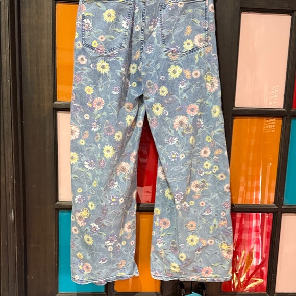 Easel Blue Floral Jeans - Picture 4 of 5